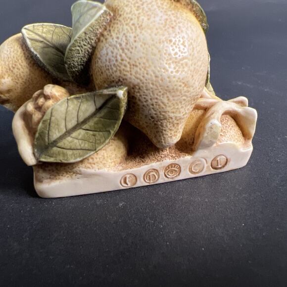 Harmony Kingdom Garden~ Box Figurine ~ LEMON - Picture 11 of 13